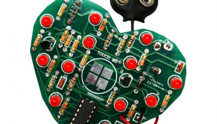 beating_led_heart_electronic_kit.jpg